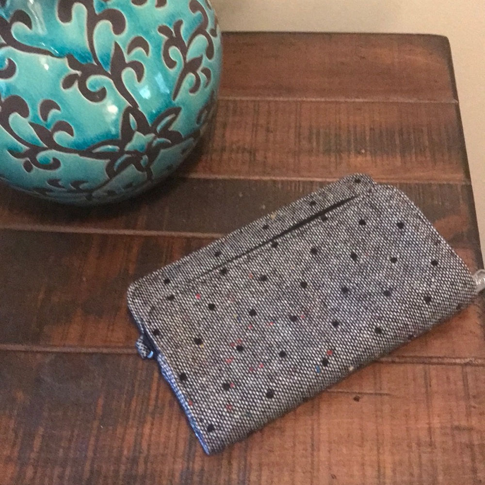 Thirty One Wallet